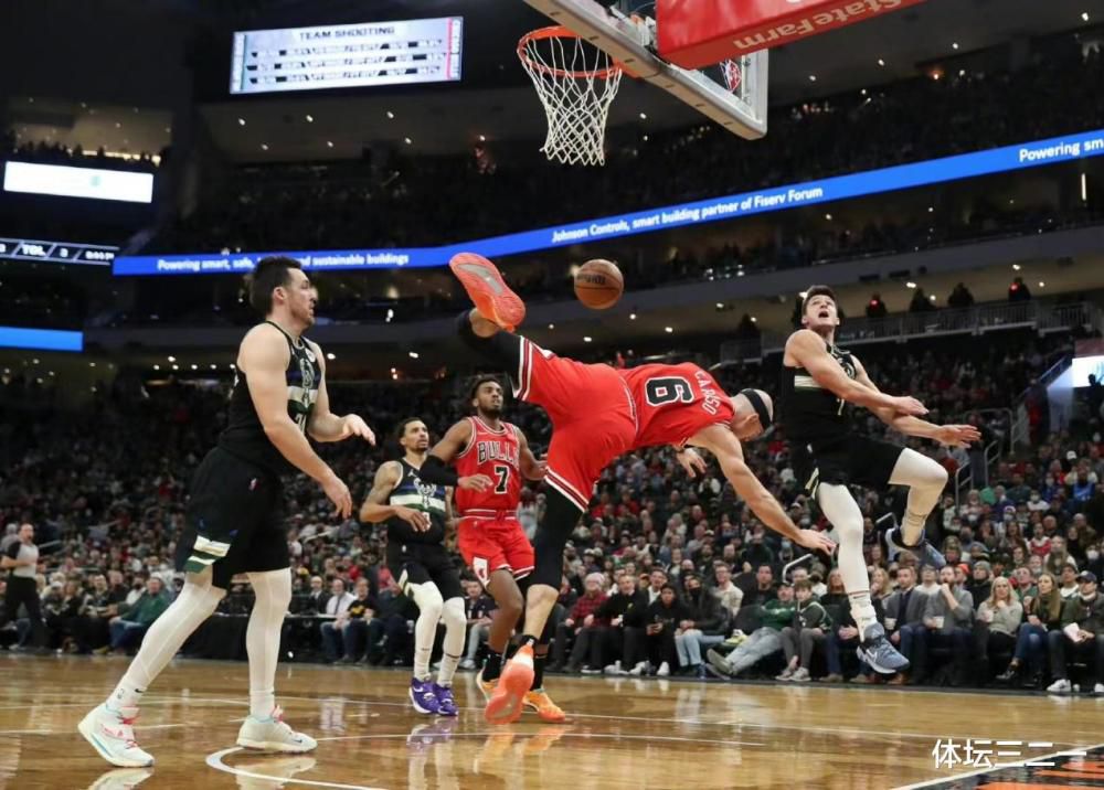 明日NBA常规赛，热火客场挑战湖人。